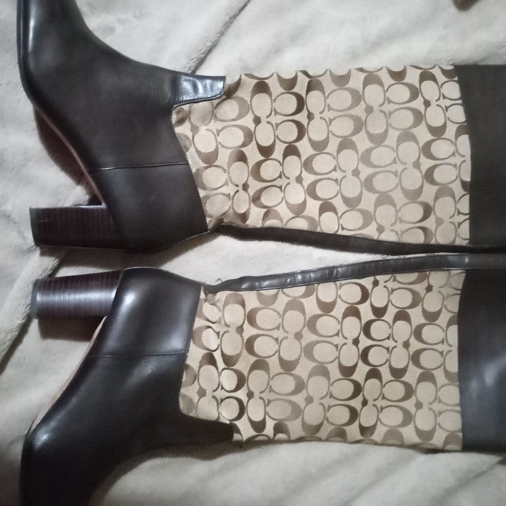 Coach boots